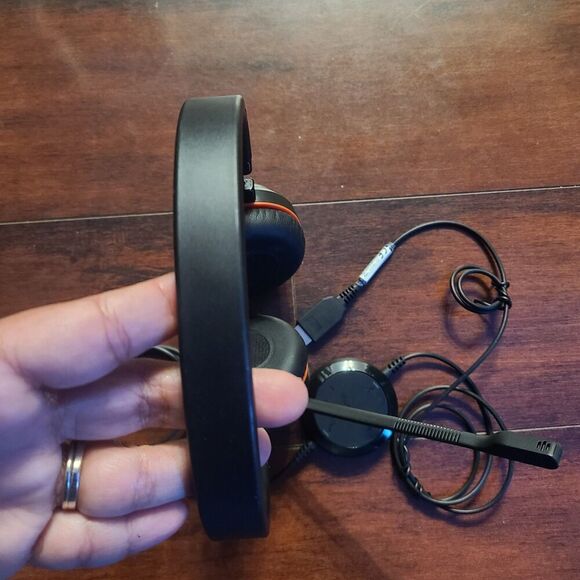 NEW Jabra HSC016 Evolve 20 USB 2 Ear Stereo MS 4999-823-309 Corded Headset - Picture 3 of 8